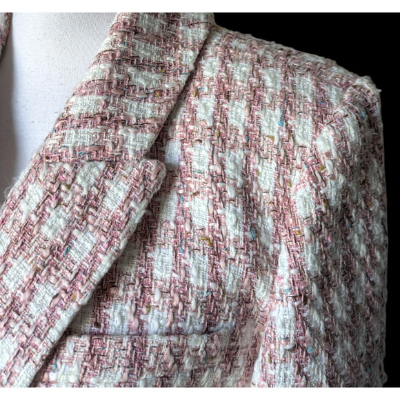 L’AGENCE Kenzie Double Breasted Blazer in Pink Ivory Tweed in Size 6 Houndstooth - Picture 11 of 11